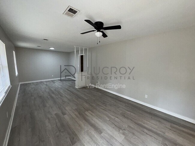 Building Photo - 1126 Barbara Ann Dr