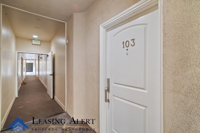 Building Photo - 15206 Burbank Blvd