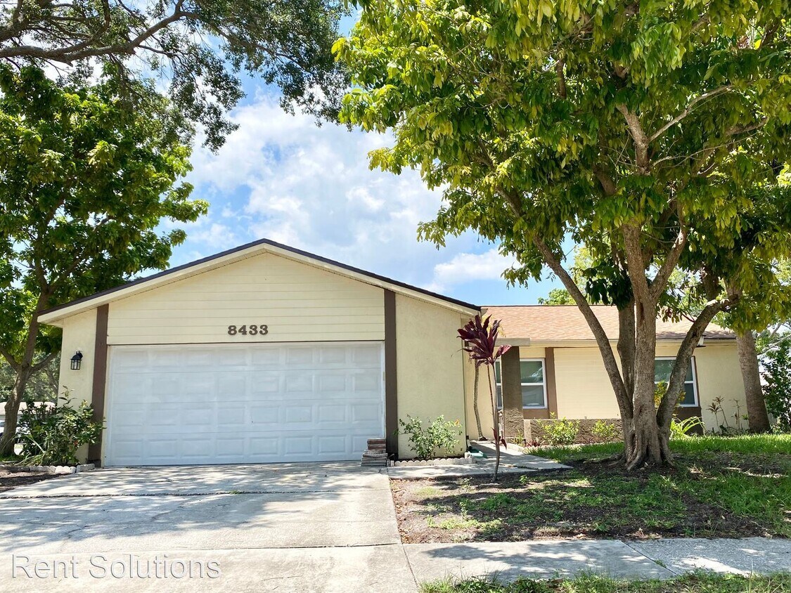 Foto principal - 3 br, 2 bath House - 8433 Somerset Drive