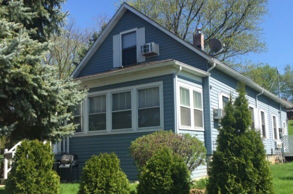 Primary Photo - 608 Main St