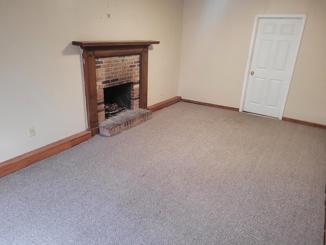Primary Photo - 2907 W Park Dr