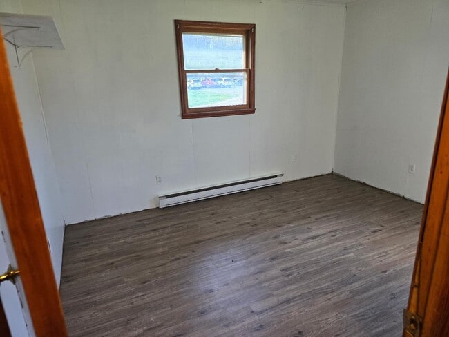 Building Photo - 477 Charlie Brown Rd