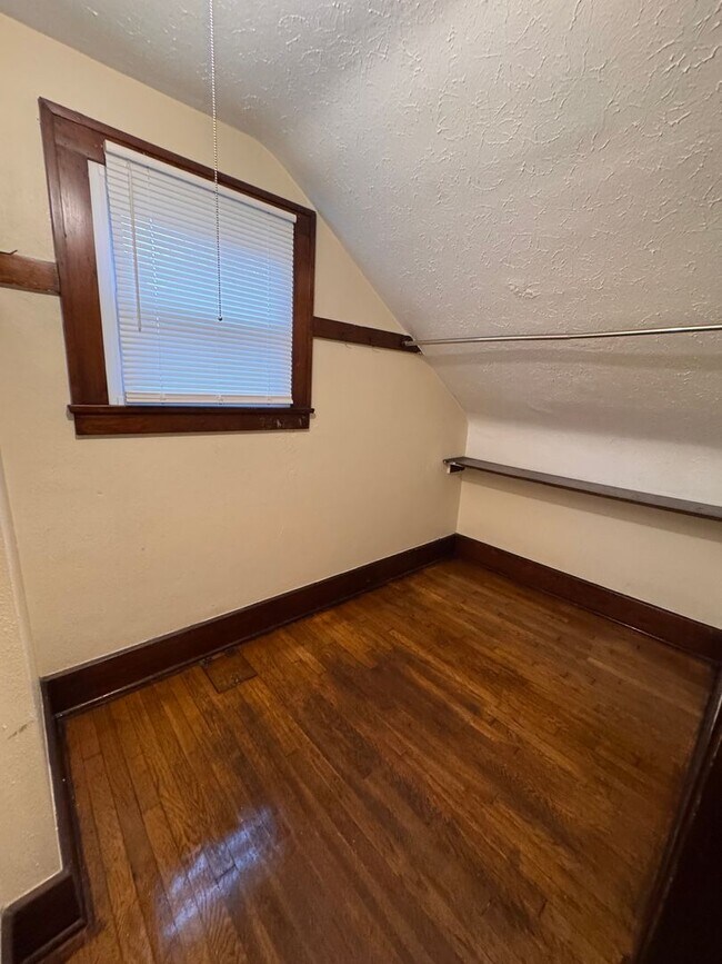 Foto del edificio - 157 Halls Heights Ave