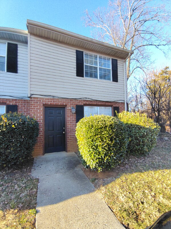 Building Photo - 16 Duiguid Dr