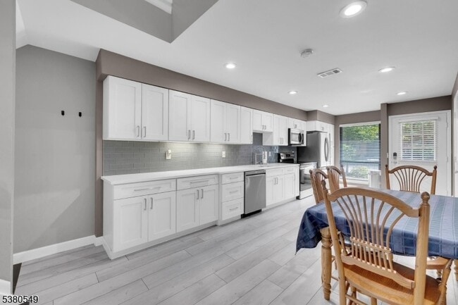 Building Photo - 25170 Westview