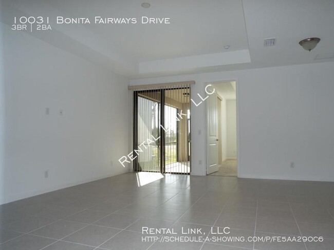 Building Photo - 10031 Bonita Fairways Dr