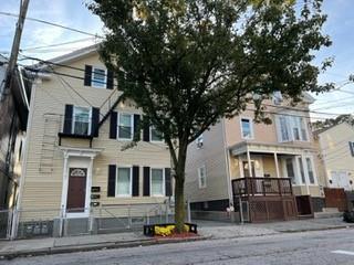 Primary Photo - 143 Putnam St