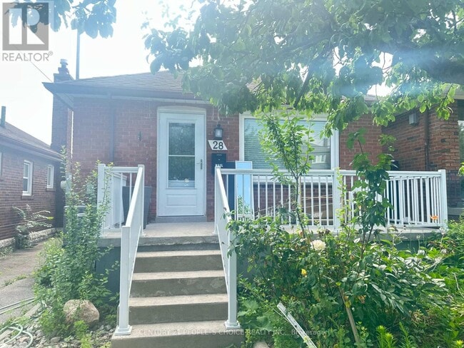 Building Photo - 28 Montcalm Ave