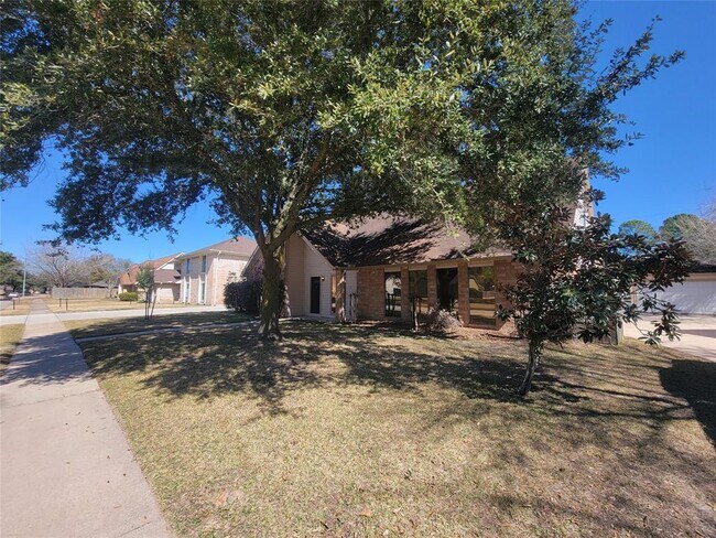 Foto del edificio - 1207 Westgreen Blvd