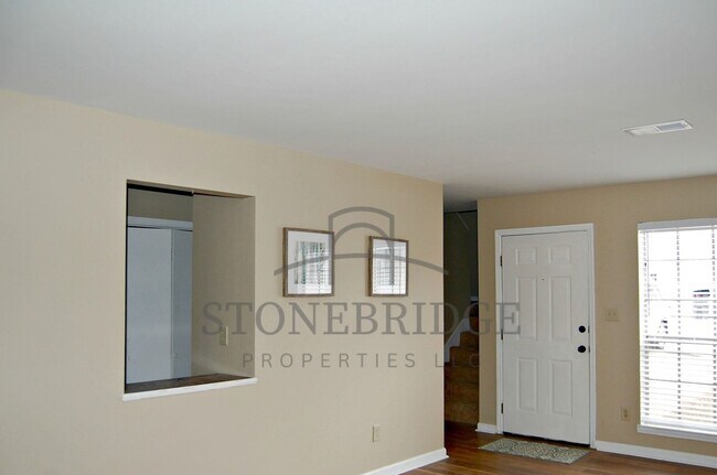 Foto del edificio - 202 Hillsboro Ln
