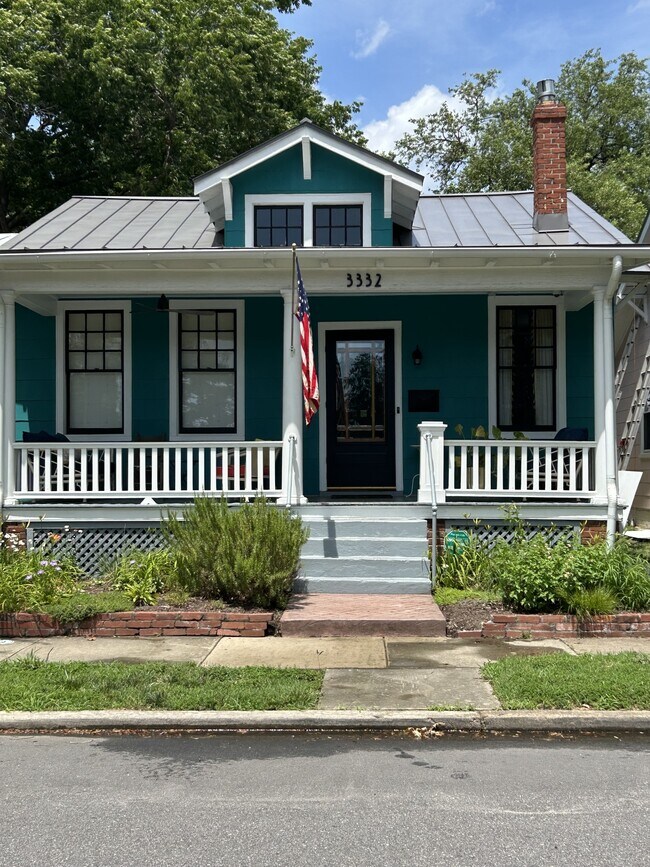Foto del edificio - 3332 Grayland Ave