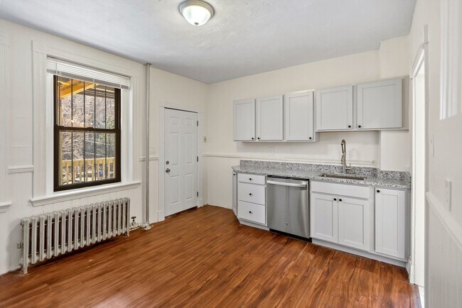 Foto del edificio - 866 Huntington Ave