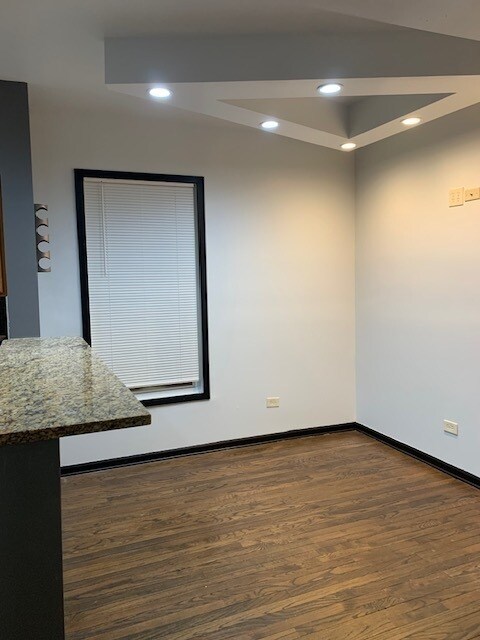 Foto del edificio - 6824 S Dorchester Ave
