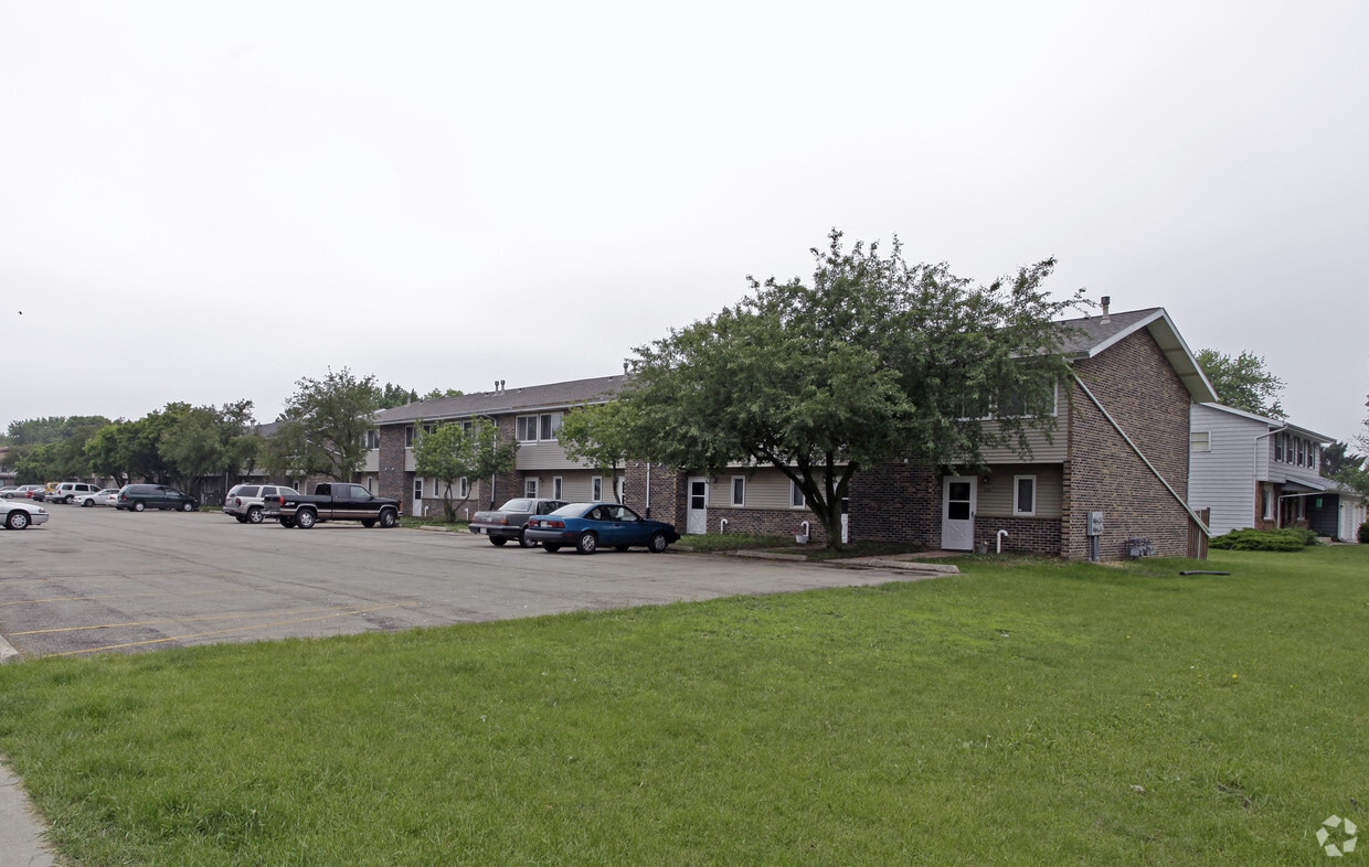 Building Photo - Woodlane Townhomes