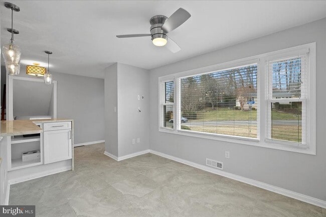 Foto del edificio - 7845 Brompton St