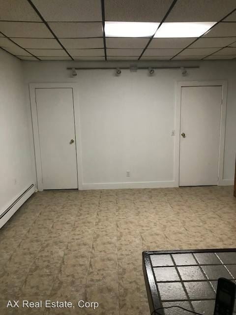 Building Photo - Studio, 1 bath Apartment - 333 Lake Drive