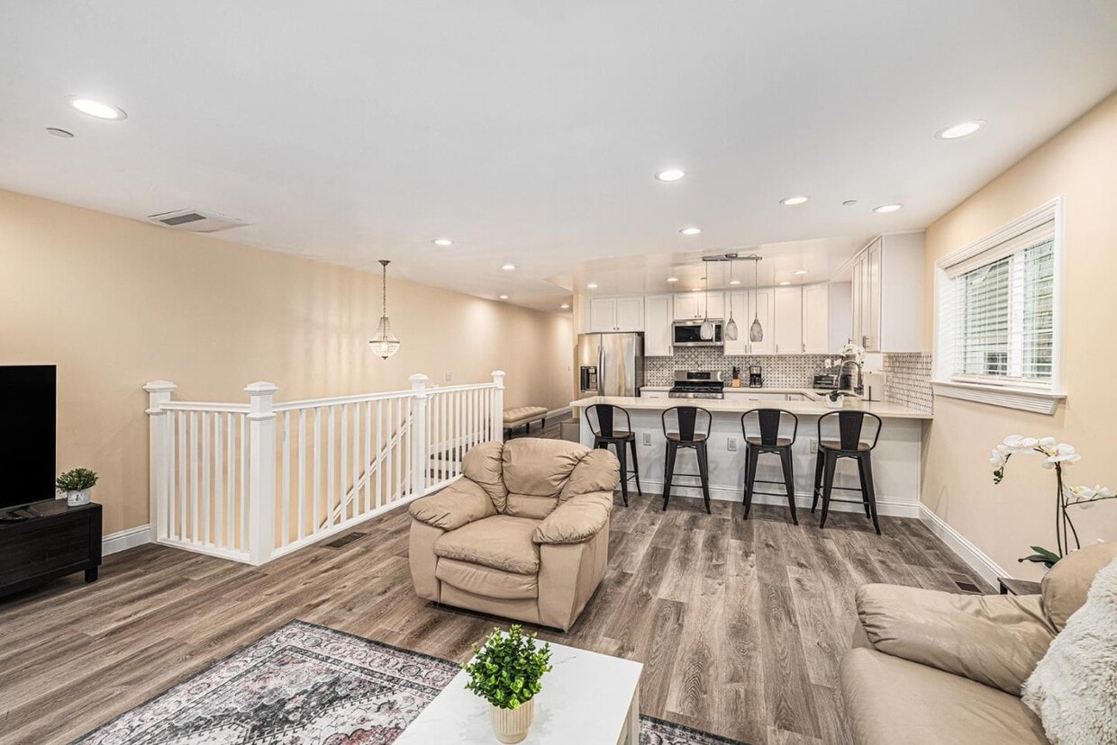 Foto principal - 2531 Wallace St