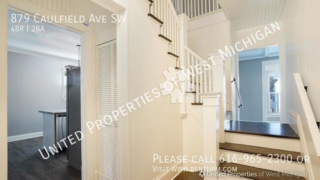 Building Photo - Available Now | Gorgeous 4 Bedroom 2 Bath ...