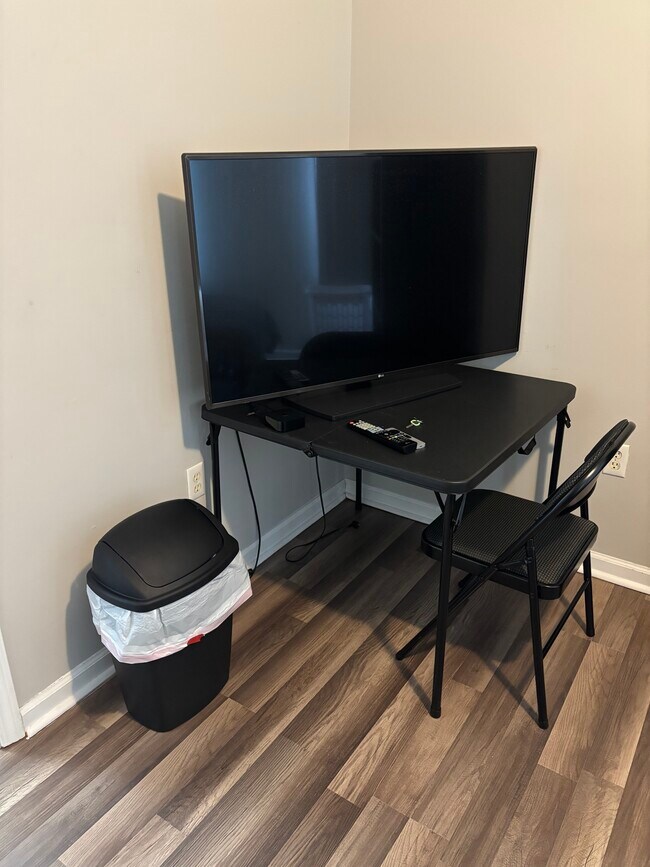 Foto del edificio - 7431 Emi Ln