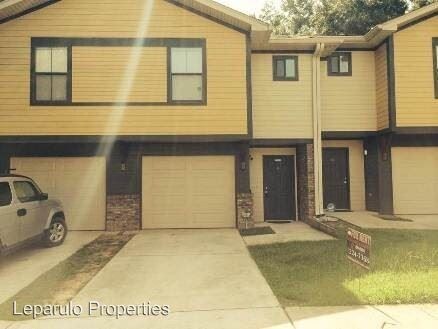 Primary Photo - 741 White Dr