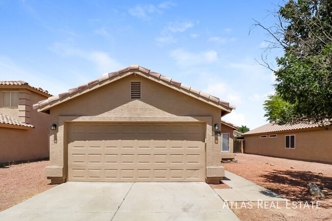 Building Photo - 12038 W Corrine Dr