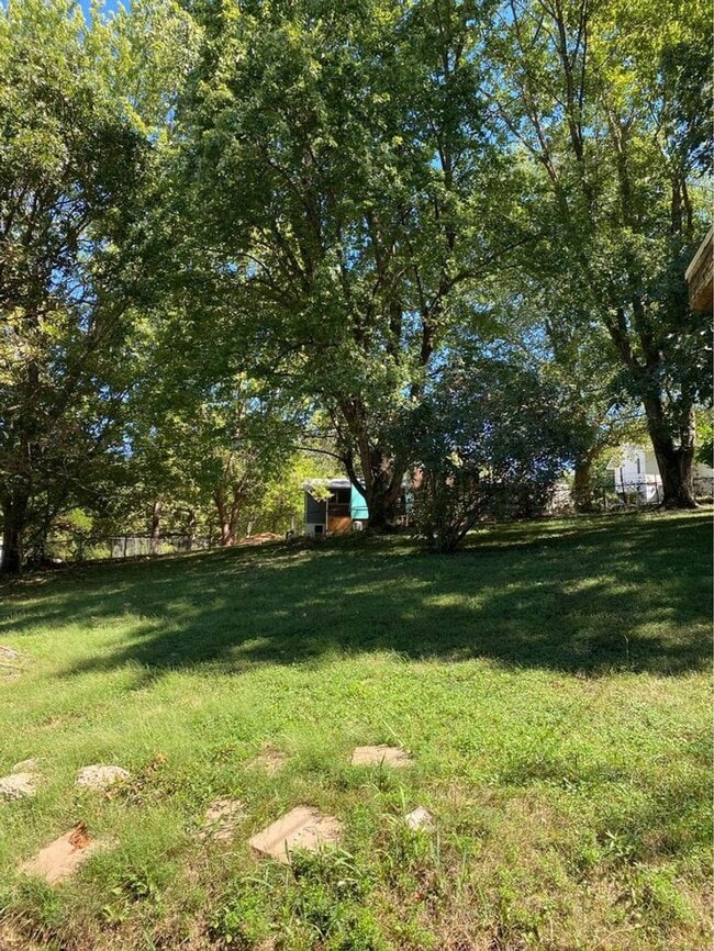 Foto del edificio - 2 bed/1 bath house for rent