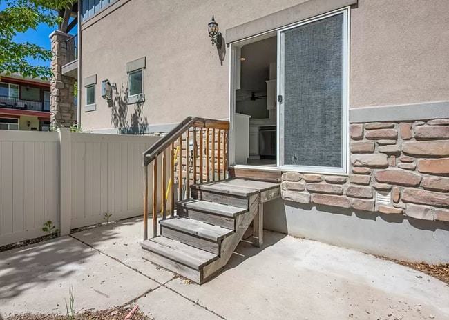 Building Photo - 11411 S Oakmond Rd