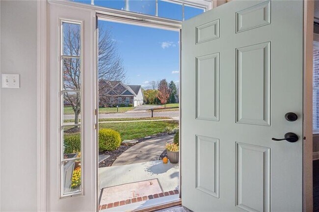 Foto del edificio - 1005 Autumn Woods Dr