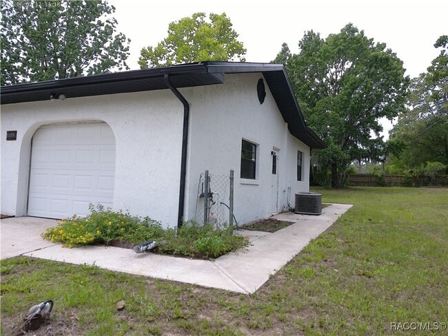 Building Photo - 5526 S Bristol Terrace