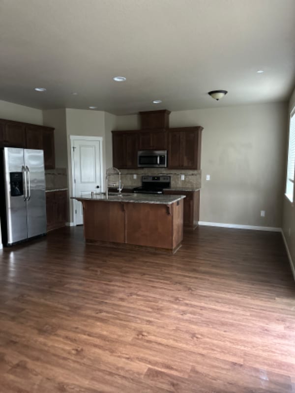 Building Photo - 7653 NE 31st Cir