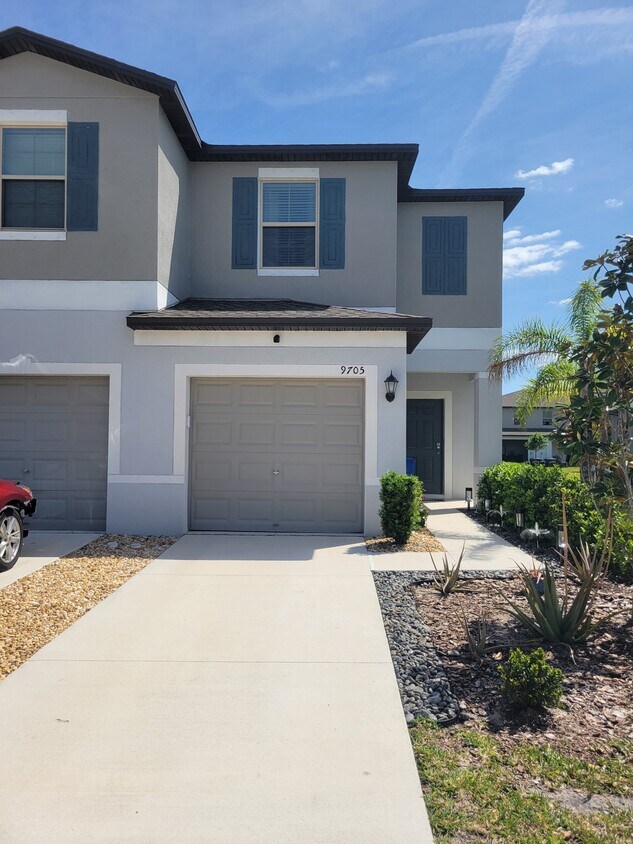 Photo - 9705 Pembrooke Pines Dr (Sun City Center, FL)