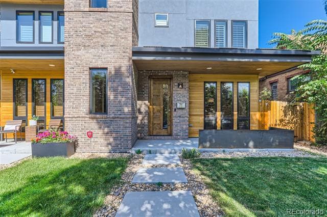 Foto del edificio - 1634 S Grant St