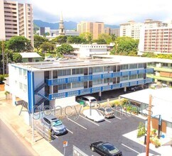 Building Photo - 1019 Punahou St