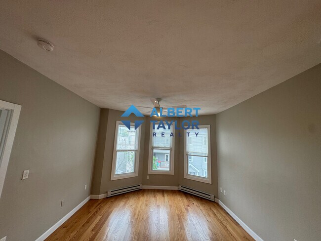 Foto del edificio - 1084 Dorchester Ave