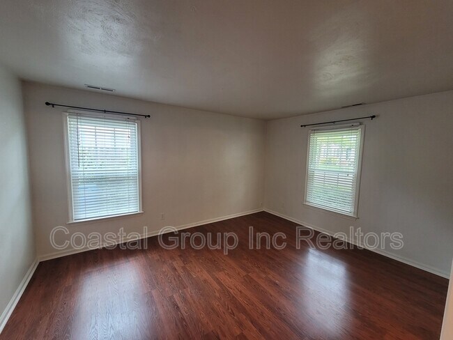 Foto del edificio - 4205 Derby Wharf Dr