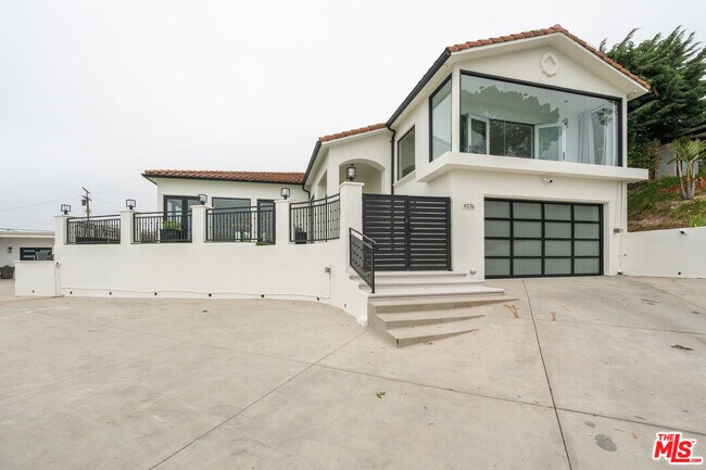 Foto del edificio - 4576 Martson Dr