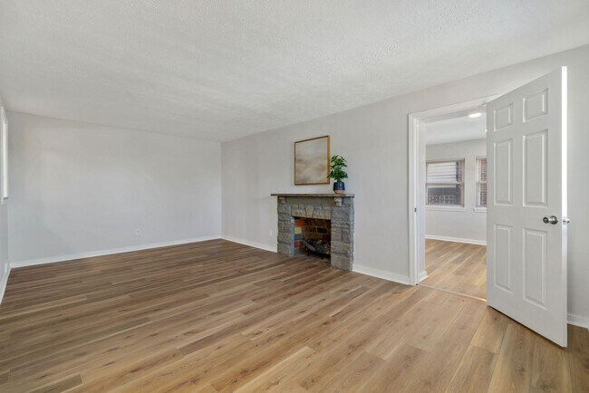 Building Photo - *Newly Renovated & Spacious 4BD/3BA Single-Family Home Available in Baldwin*
