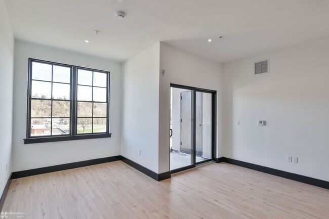 Foto del edificio - Studio Apartment at Watermark in Downtown ...