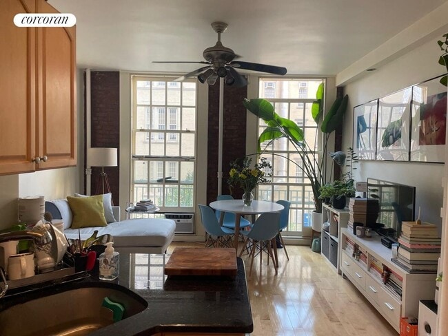 Foto del edificio - 509 E 77th St