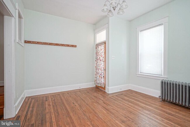 Building Photo - 1523 N Bailey St