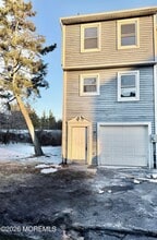 Building Photo - 1511 Railroad Ave