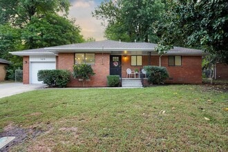 Building Photo - 1619 Franklin Dr