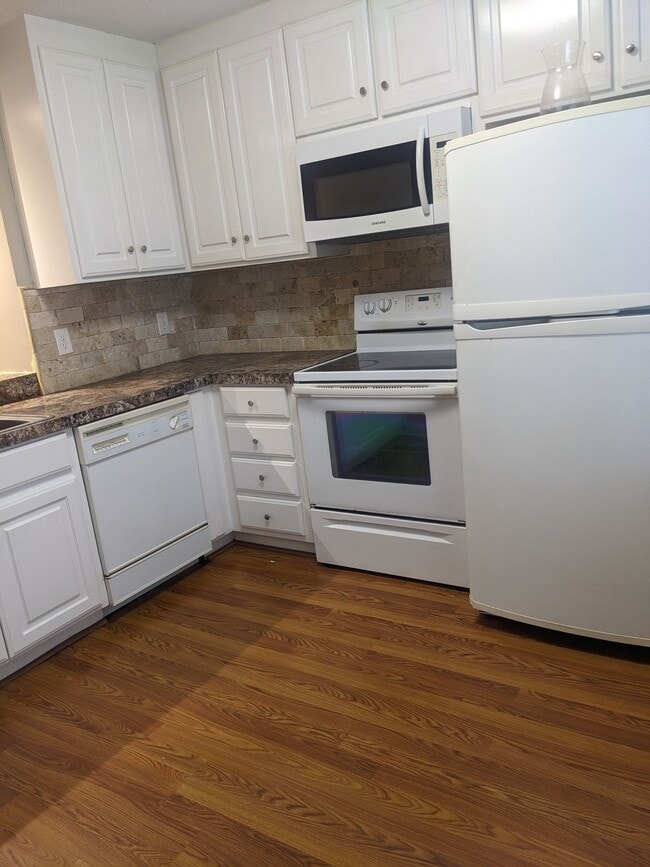 Foto del edificio - 3501 Christopher Dr NW