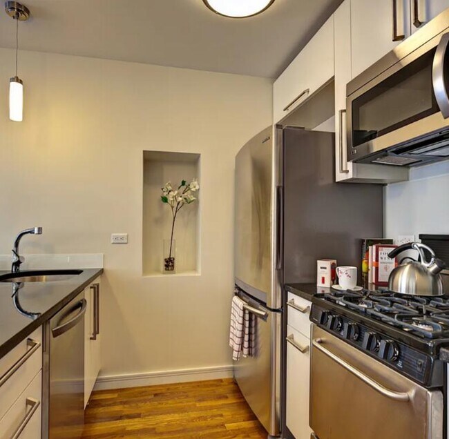 Foto del edificio - 2 bedroom in New York NY 10038