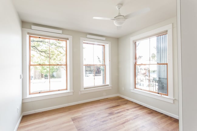 Building Photo - Fairmount Apartments