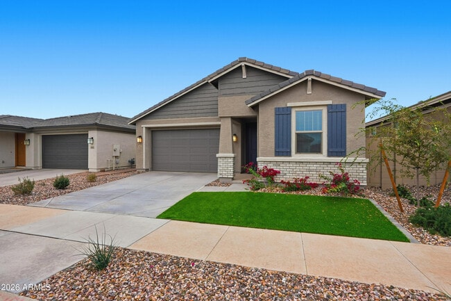 Building Photo - 932 W Macaw Dr