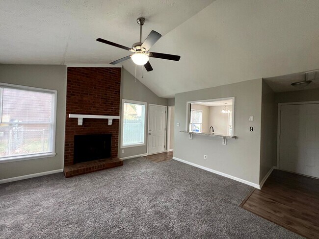 Foto del edificio - 6820 Winchester St