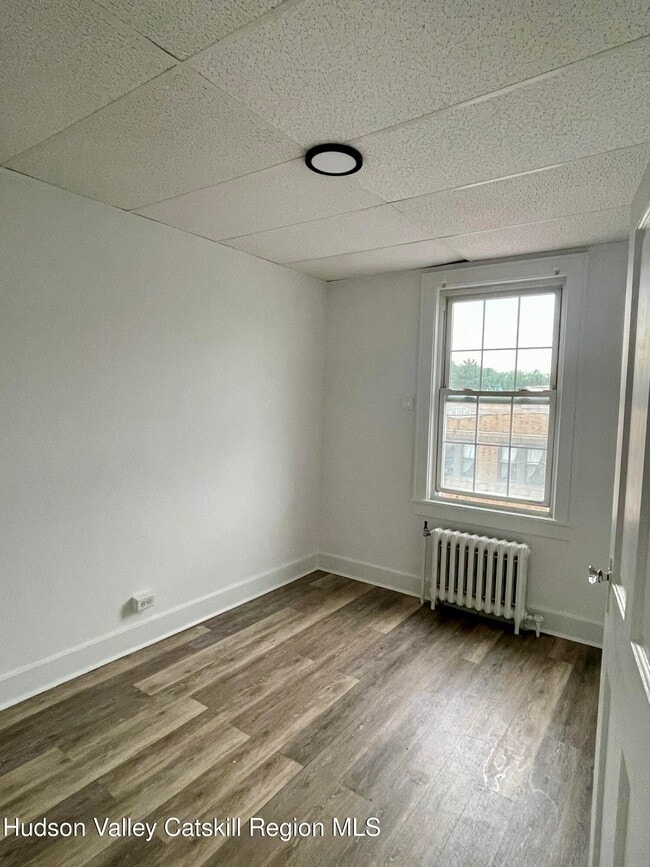 Building Photo - 720-724-724 Warren St