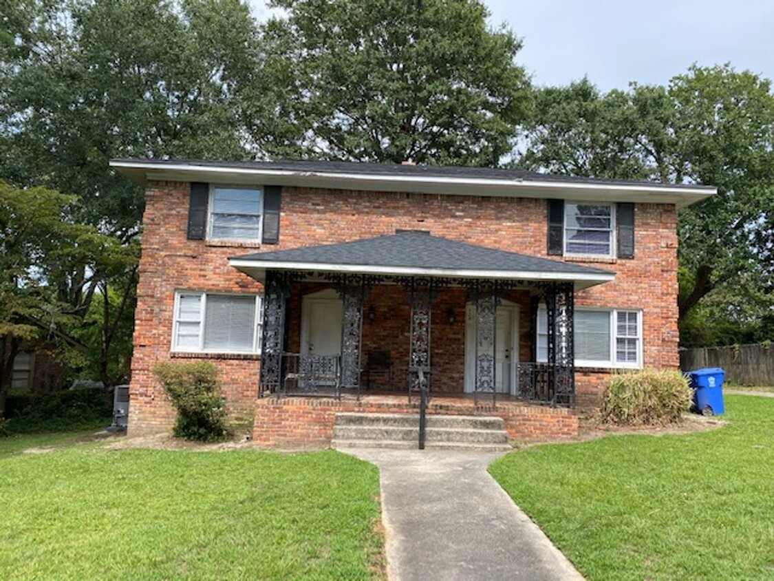 Primary Photo - Duplex on Saluda Ave. - Near 5 Points