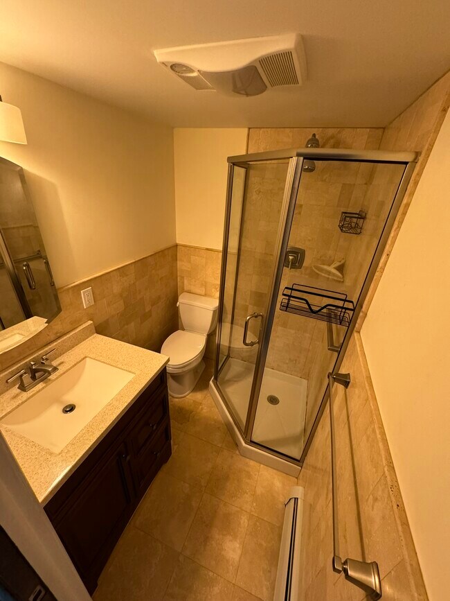 335 Highland Ave Unit BSMT, Palisades Park, NJ 07650 Apartments in